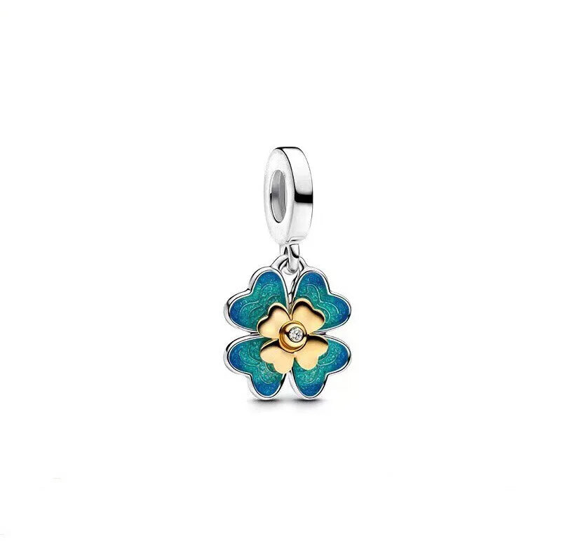 Charm Colgante con Diamante Creado en Laboratorio Trébol de Cuatro Hojas